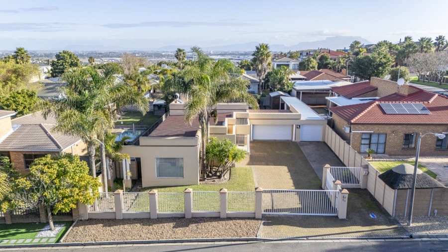 3 Bedroom Property for Sale in Protea Heights Western Cape